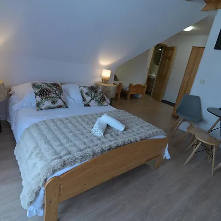 Pino House 3*