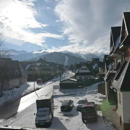 Pino House Gasthuis 3*