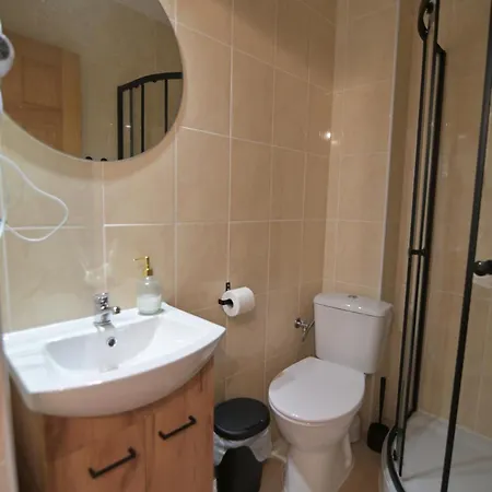 Pino House Gasthuis 3*